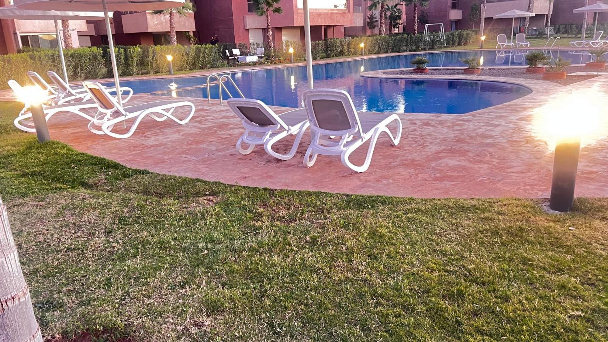 Appartement De Luxe Avec Jardin Vue Sur La Piscine Golf Securise 24H Sur 24 A 5 Minutes De L Aeroport Marrakesh Eksteriør billede