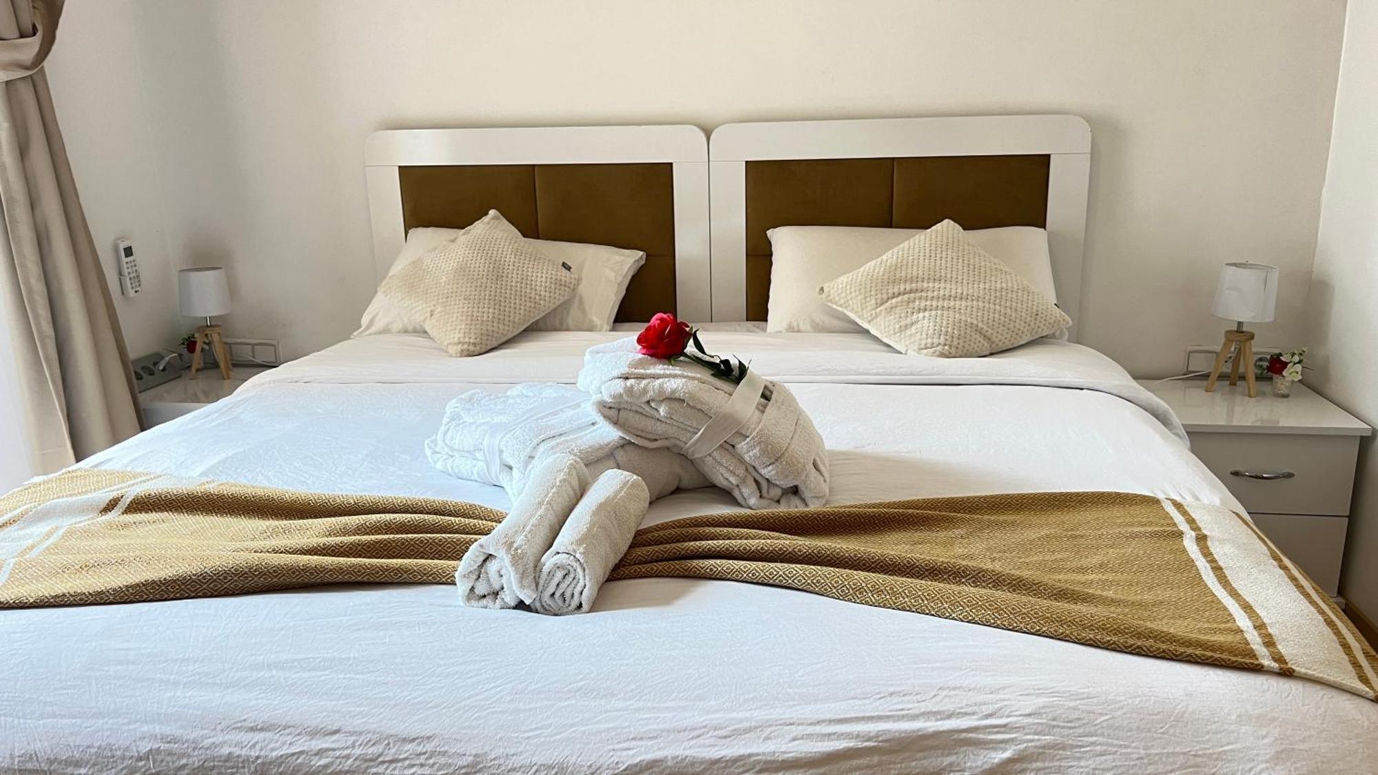 Appartement De Luxe Avec Jardin Vue Sur La Piscine Golf Securise 24H Sur 24 A 5 Minutes De L Aeroport Marrakesh Eksteriør billede